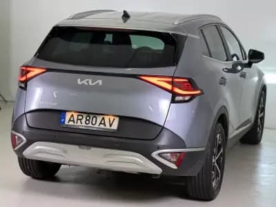 Vendo Kia Sportage 2022 - 23990 EUR, 38151 km - AUTO.MOTO.pt