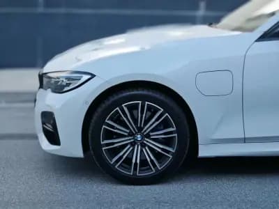 Vendo BMW 330 2021 - 31900 EUR, 156735 km - AUTO.MOTO.pt