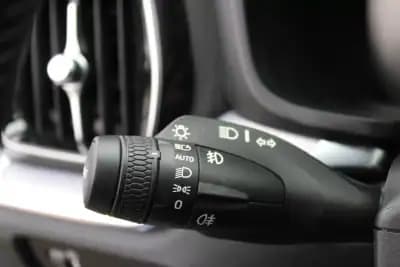 Vendo Volvo V60 2021 - 24990 EUR, 154000 km - AUTO.MOTO.pt