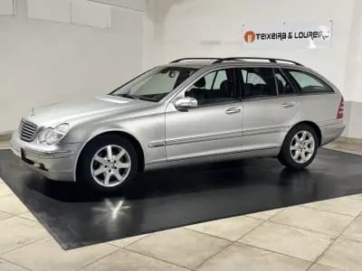 Vendo Mercedes-Benz C 180 2003 - 6900 EUR, 210000 km - AUTO.MOTO.pt