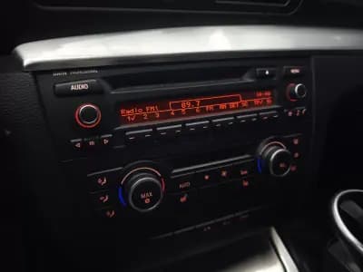 Vendo BMW 118 2012 - 13950 EUR, 239213 km - AUTO.MOTO.pt