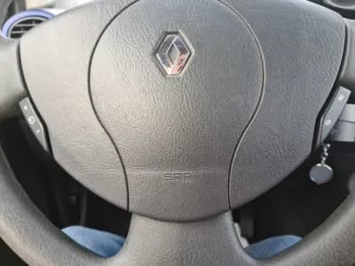 Vendo Renault Twingo 2012 - 6500 EUR, 131600 km - AUTO.MOTO.pt