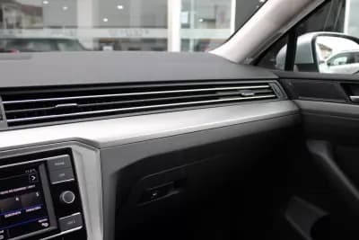 Vendo Volkswagen Passat 2021 - 21900 EUR, 22076 km - AUTO.MOTO.pt