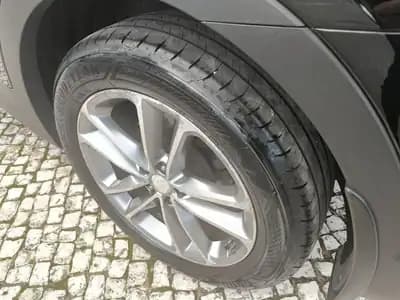 Vendo Hyundai Santa Fe 2016 - 21950 EUR, 149998 km - AUTO.MOTO.pt