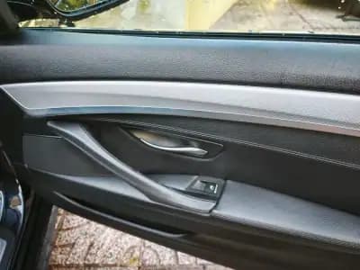 Vendo BMW 525 2014 - 22500 EUR, 183000 km - AUTO.MOTO.pt