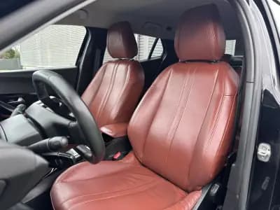 Vendo Peugeot 2008 2021 - 16900 EUR, 130000 km - AUTO.MOTO.pt