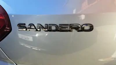 Sell Dacia Sandero 2022 - 14900 EUR, 110660 km - AUTO.MOTO.pt