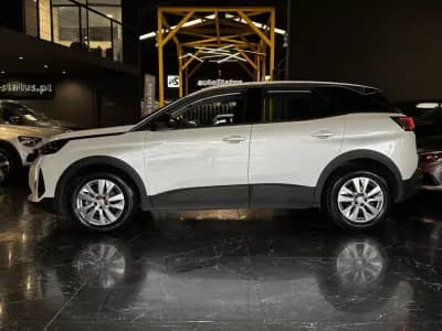 Vendo Peugeot 3008 2022 - 19990 EUR, 171600 km - AUTO.MOTO.pt