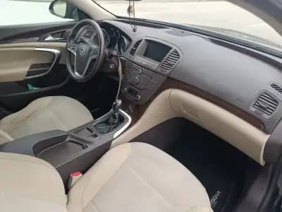 Sell Opel Insignia 2010 - 7500 EUR, 206000 km - AUTO.MOTO.pt