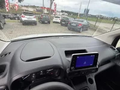 Vendo Citroën Berlingo 2022 - 15250 EUR, 101600 km - AUTO.MOTO.pt