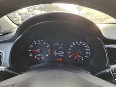 Vendo Kia Stonic 2018 - 12850 EUR, 45000 km - AUTO.MOTO.pt