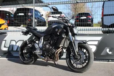 Sell Yamaha MT 07 2015 - 5900 EUR, 22000 km - AUTO.MOTO.pt