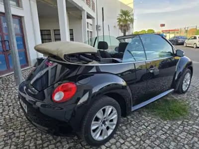 Vendo Volkswagen New Beetle Cabriolet 2010 - 9950 EUR, 117000 km - AUTO.MOTO.pt
