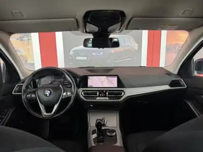 Vendo BMW 318 2022 - 31990 EUR, 121526 km - AUTO.MOTO.pt