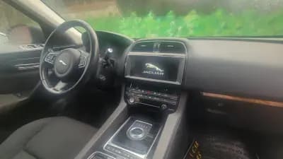 Vendo Jaguar F-Pace 2018 - 37990 EUR, 86000 km - AUTO.MOTO.pt