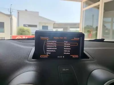 Sell Audi A1 2011 - 8650 EUR, 215600 km - AUTO.MOTO.pt