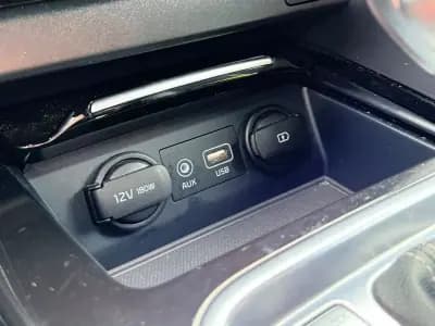 Vendo Kia ProCeed 2019 - 22490 EUR, 127000 km - AUTO.MOTO.pt