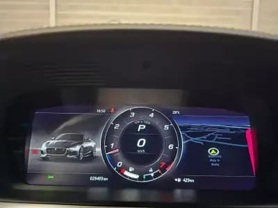 Vendo Jaguar F-Type 2021 - 58950 EUR, 29493 km - AUTO.MOTO.pt