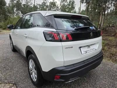 Vendo Peugeot 3008 2021 - 21900 EUR, 148000 km - AUTO.MOTO.pt
