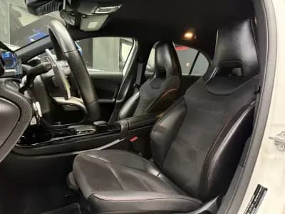 Vendo Mercedes-Benz A 180 2020 - 25499 EUR, 132000 km - AUTO.MOTO.pt