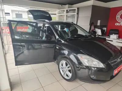 Vendo Kia Ceed SW 2007 - 4150 EUR, 296000 km - AUTO.MOTO.pt