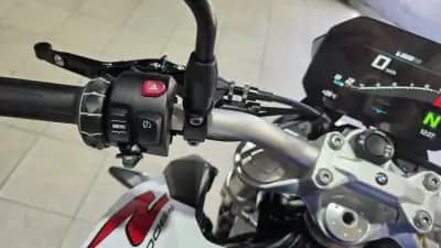 Vendo mota BMW F 900 R 2023 - 10900 EUR, 1060 km - AUTO.MOTO.pt