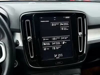 Vendo Volvo XC 40 2020 - 26950 EUR, 137000 km - AUTO.MOTO.pt