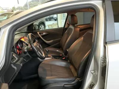 Vendo Opel Astra Sports Tourer 2012 - 6750 EUR, 274002 km - AUTO.MOTO.pt