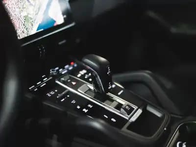 Vendo Porsche Cayenne Coupé 2023 - 104990 EUR, 18500 km - AUTO.MOTO.pt