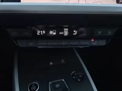 Vendo Audi Q4 e-tron 2022 - 36990 EUR, 56000 km - AUTO.MOTO.pt