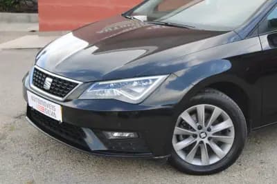 Vendo SEAT Leon ST 2018 - 12990 EUR, 200000 km - AUTO.MOTO.pt