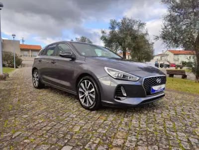 Sell Hyundai i30 2017 - 11750 EUR, 104875 km - AUTO.MOTO.pt