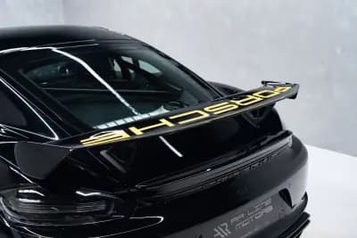 Sell Porsche 718 Cayman 2021 - 134950 EUR, 23000 km - AUTO.MOTO.pt