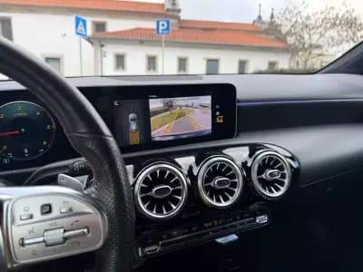 Vendo Mercedes-Benz A 180 2019 - 25999 EUR, 100000 km - AUTO.MOTO.pt