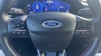 Vendo Ford Puma 2024 - 21900 EUR, 51000 km - AUTO.MOTO.pt