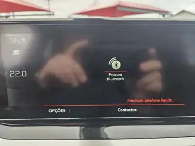 Sell Peugeot 2008 2021 - 19500 EUR, 61150 km - AUTO.MOTO.pt