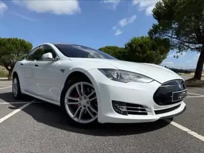 Vendo Tesla Model S 2015 - 27500 EUR, 162000 km - AUTO.MOTO.pt