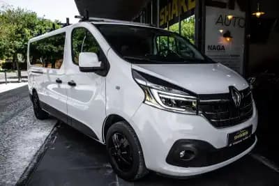 Vendo Renault Trafic 2020 - 30990 EUR, 126359 km - AUTO.MOTO.pt