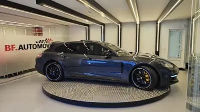 Sell Porsche Panamera Sport Turismo 2018 - 71900 EUR, 135500 km - AUTO.MOTO.pt