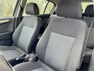 Vendo Opel Astra 2007 - 3999 EUR, 220000 km - AUTO.MOTO.pt