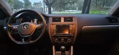 Vendo Volkswagen Jetta 2017 - 8990 EUR, 260000 km - AUTO.MOTO.pt