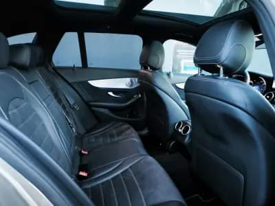 Vendo Mercedes-Benz C 300 2020 - 28950 EUR, 166000 km - AUTO.MOTO.pt