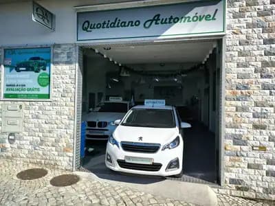 Vendo Peugeot 108 2018 - 9999 EUR, 180453 km - AUTO.MOTO.pt