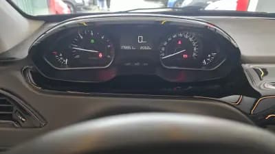 Sell Peugeot 208 2019 - 9900 EUR, 179951 km - AUTO.MOTO.pt