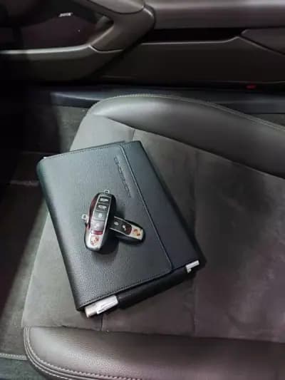 Vendo Porsche 718 Boxster 2019 - 64900 EUR, 68000 km - AUTO.MOTO.pt