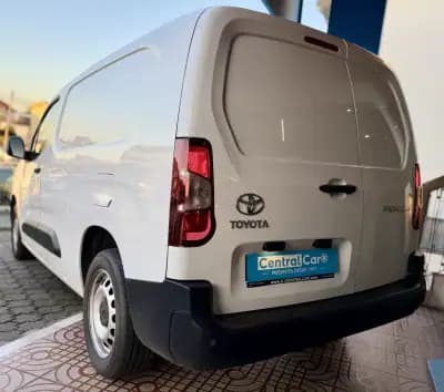 Sell Toyota Proace 2024 - 17450 EUR, 82000 km - AUTO.MOTO.pt