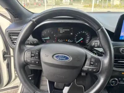 Vendo Ford Focus 2020 - 13450 EUR, 138886 km - AUTO.MOTO.pt