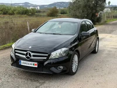 Vendo Mercedes-Benz A 180 2015 - 14950 EUR, 180700 km - AUTO.MOTO.pt
