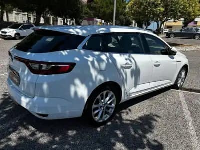 Vendo Renault Mégane 2019 - 14250 EUR, 135000 km - AUTO.MOTO.pt