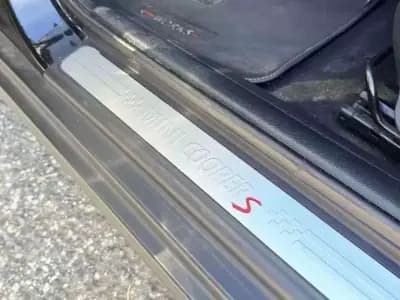 Sell MINI 2015 - 18900 EUR, 132000 km - AUTO.MOTO.pt